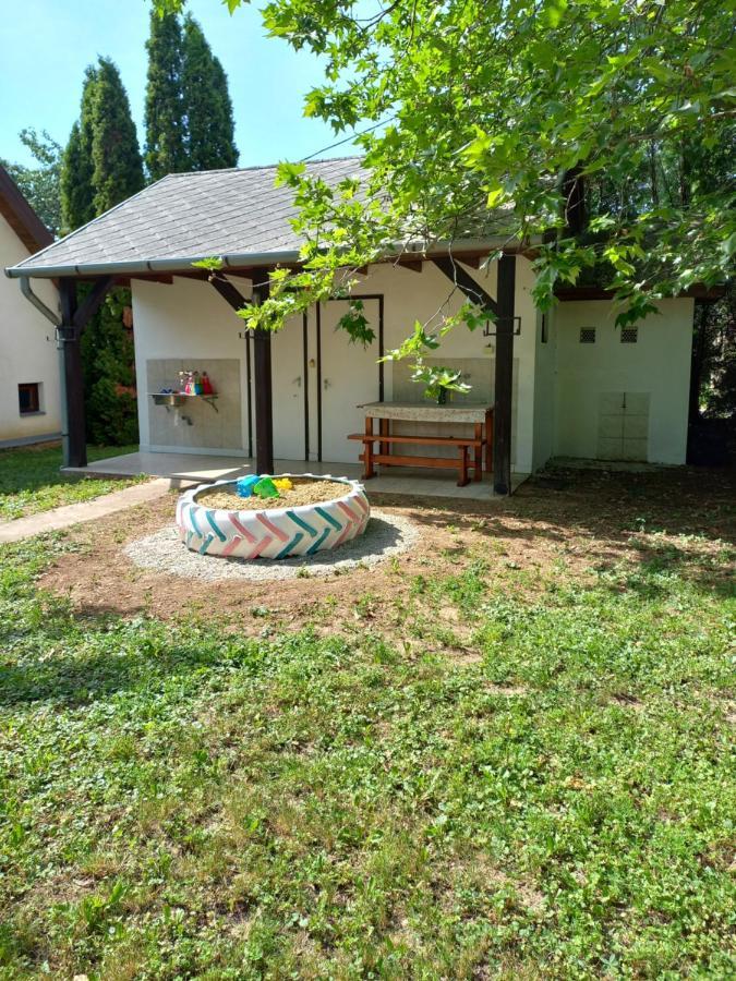 Helena Apartman Cserszegtomaj Exteriér fotografie